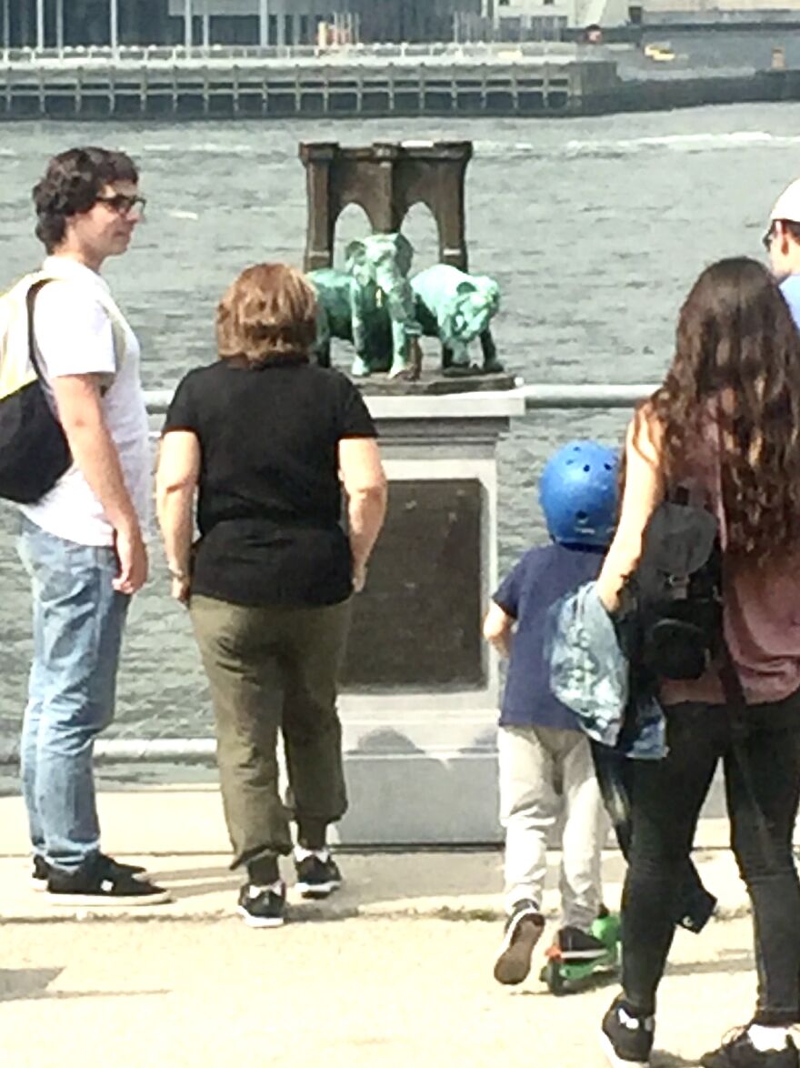 A Monument To The Brooklyn Bridge Elephant Stampede Of 1929 A Monument To The Brooklyn Bridge Elephant Stampede Of 1929