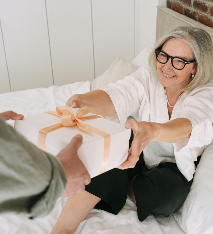 Be "Santa" To A Senior