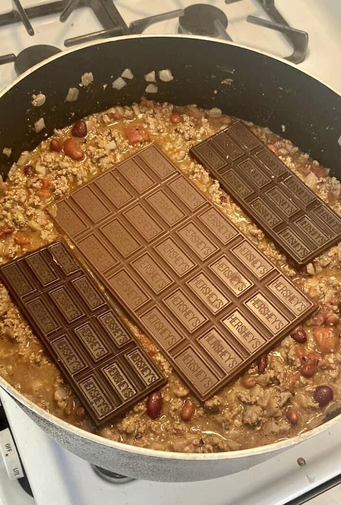 40 Times People Spotted Food In Places It Shouldn't Be And Just Had To Share Pics In This Online Group