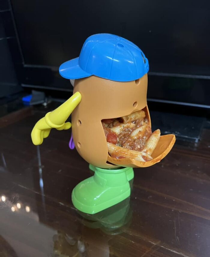 40 Times People Spotted Food In Places It Shouldn't Be And Just Had To Share Pics In This Online Group