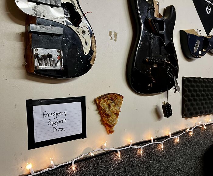 40 Times People Spotted Food In Places It Shouldn't Be And Just Had To Share Pics In This Online Group