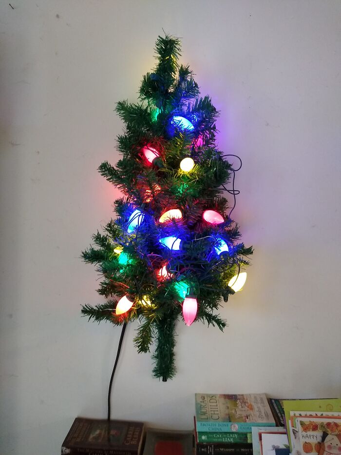 Finally Found A Cat Proof Christmas Tree!