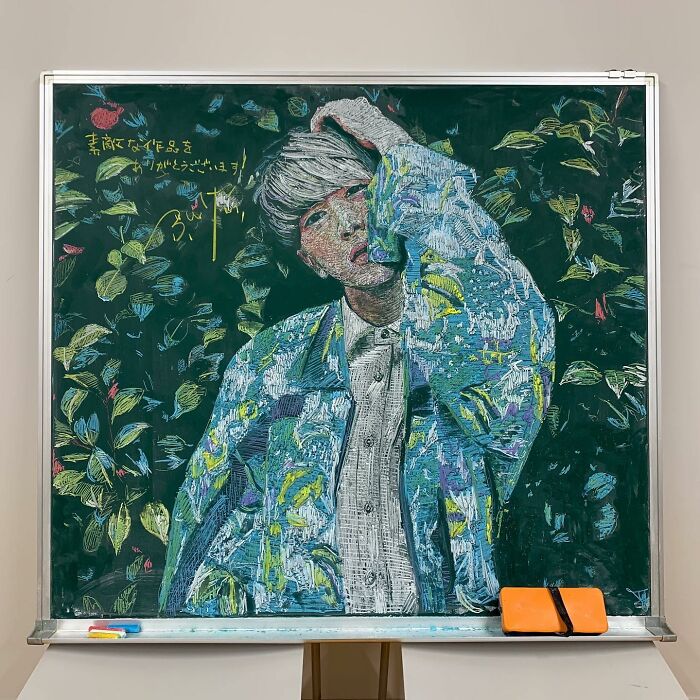 Japanese Teacher Creates Real Works Of Art On The Blackboard Before Starting Class (48 Pics)