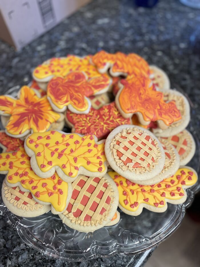 My Thanksgiving Attempt At Royal Icing Cookies