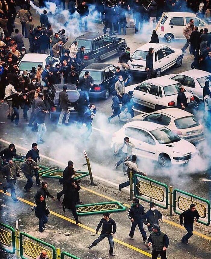 This Instagram Account Features Amusing Street Photographs And Has More Than 570 Thousand Followers (64 New Pics)