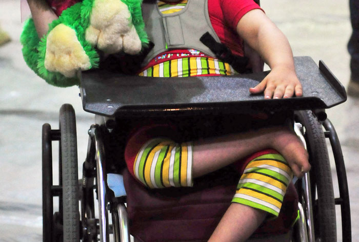 Man Refuses To Take In His Sister And His Special Needs Niece, Gets Backed By Netizens