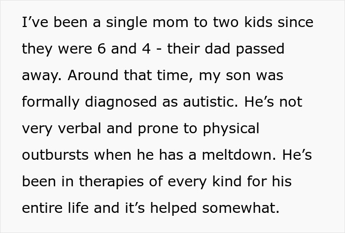 This Woman Doesn’t See Her Mom At Award Ceremony Because She Missed It To Be With Her Autistic Brother, Cuts All Ties With Her This Woman Doesn’t See Her Mom At Award Ceremony Because She Missed It To Be With Her Autistic Brother, Cuts All Ties With Her