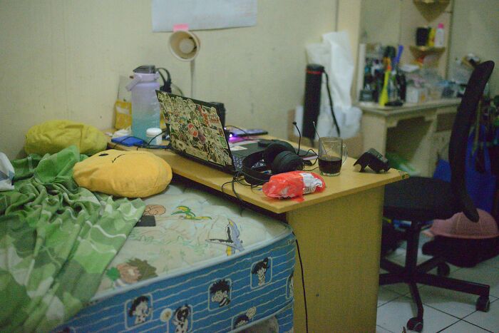 People Detach From Society To The Extreme