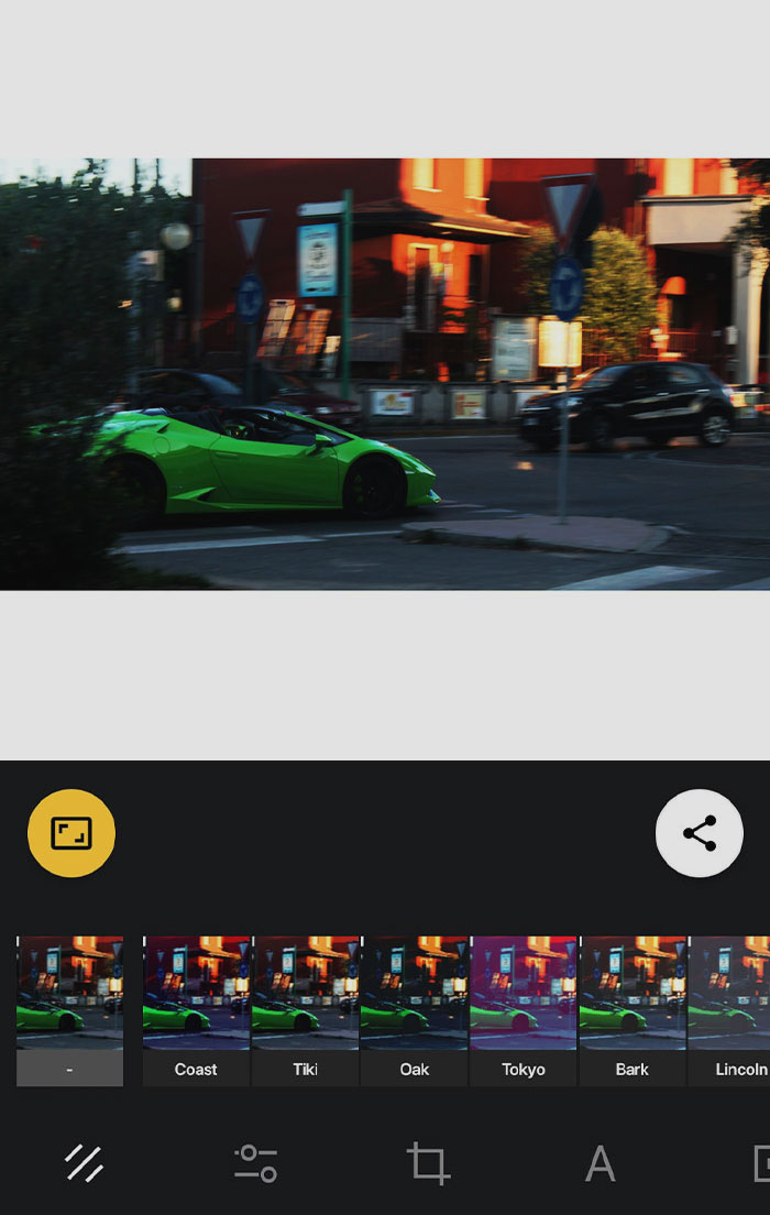 Instasize program with green car picture editing