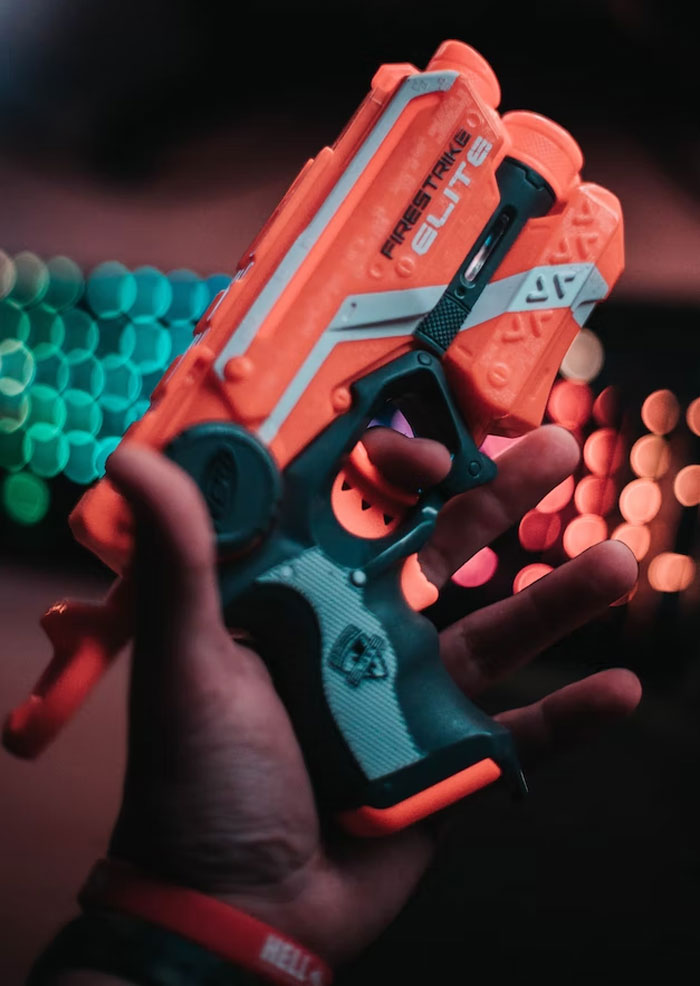 30 Party Hosts Share Their Knowledge On How To Throw A Party That's Fun For Everyone