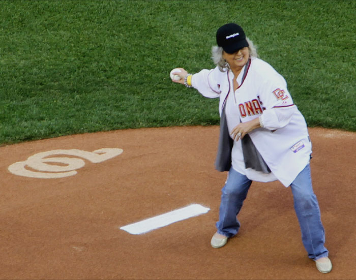 Paula Deen throwing ball