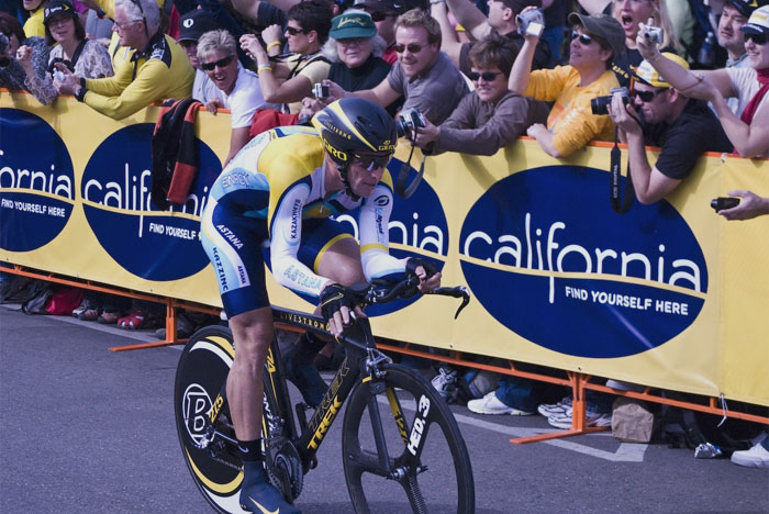 Lance Armstrong cycling