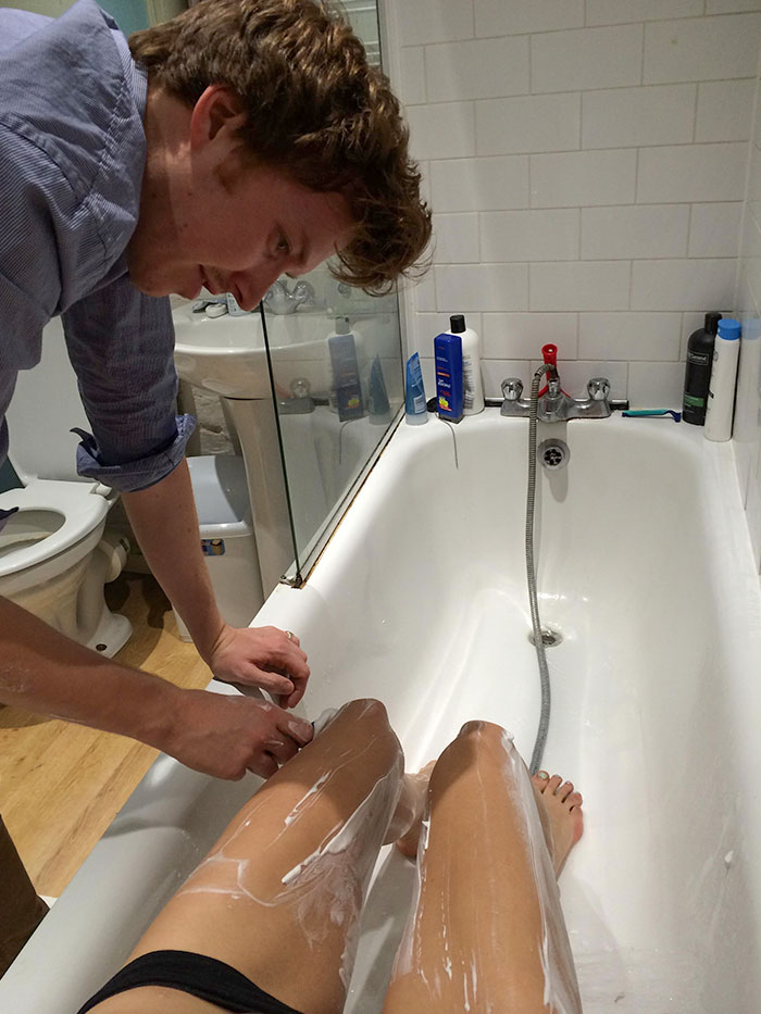 After Suffering From Depression And Not Being Able To Get Out Of Bed For The Last 3 Days, My Boyfriend's Silly Determination To Get Me Out Of The House