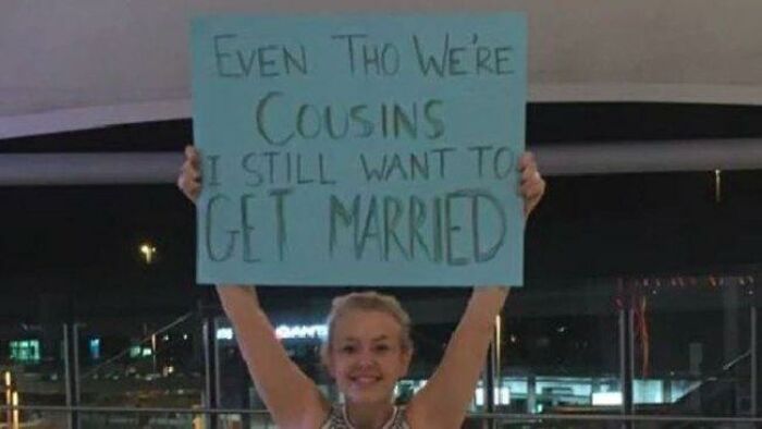 Funny-The-Absurd-Sign-Project