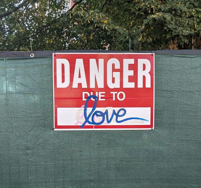 Funny-The-Absurd-Sign-Project