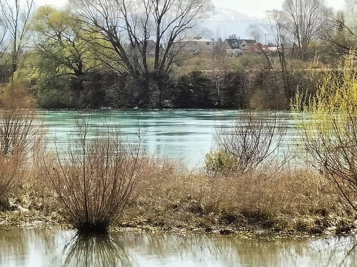 The Clutha River, Central Otago, Nz
