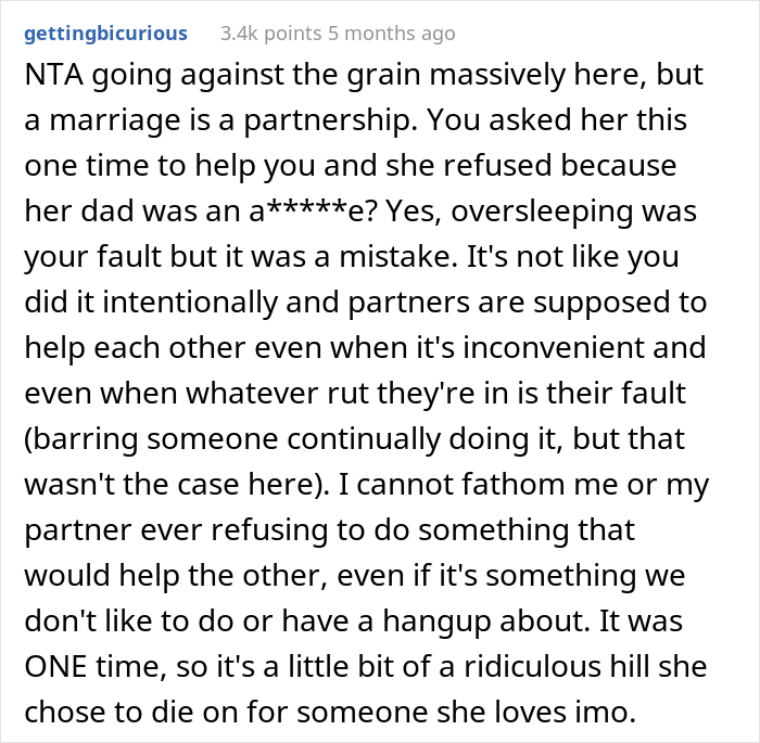 Guy Oversleeps For Work, Loses It After Seeing That His Wife Didn't Lift A Finger To Help Him With Lunch