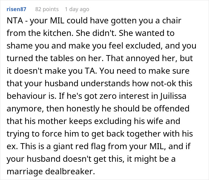 Woman Sits On Husband's Lap During Thanksgiving, Making It Very Awkward For His Mom And His Ex That She Invited To The Dinner