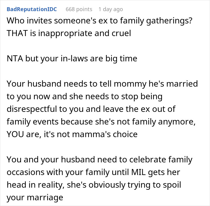 Woman Sits On Husband's Lap During Thanksgiving, Making It Very Awkward For His Mom And His Ex That She Invited To The Dinner