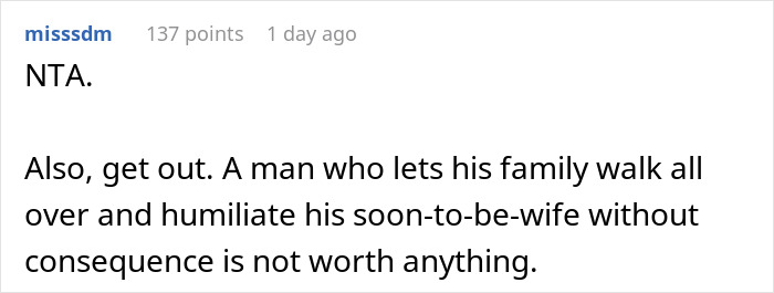 "I Snapped": Fiancé's Family Implies That This Woman Is A Gold Digger, So She "Exposes" His Unemployment At The Dinner Table "I Snapped": Fiancé's Family Implies That This Woman Is A Gold Digger, So She "Exposes" His Unemployment At The Dinner Table