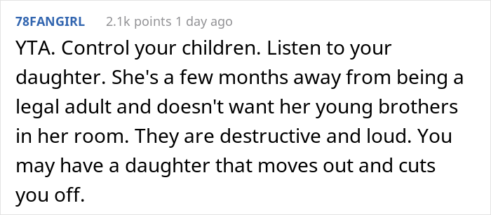 Internet Calls Out This Mother Who Doesn’t See The Problem With Her Daughter Complaining How Her Younger Brothers Keep Invading Her Privacy Internet Calls Out This Mother Who Doesn’t See The Problem With Her Daughter Complaining How Her Younger Brothers Keep Invading Her Privacy