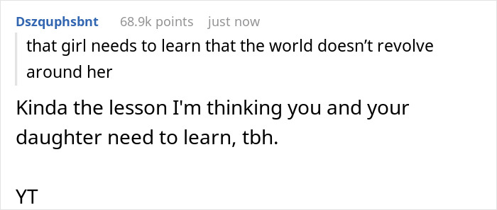 Karen Mom Gets Mad As A Famous Person Doesn't Pay Attention To Her Daughter In A Store, Bashes Her On Social Media In Return