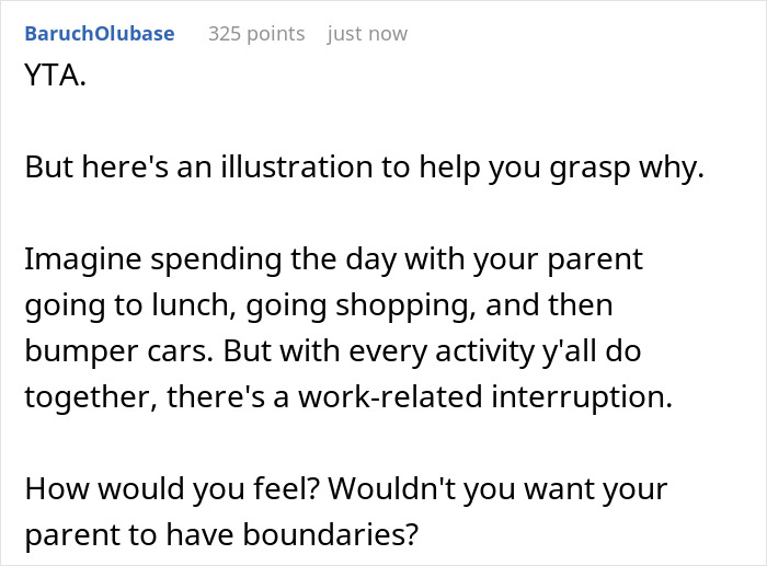 Karen Mom Gets Mad As A Famous Person Doesn't Pay Attention To Her Daughter In A Store, Bashes Her On Social Media In Return