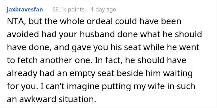 Woman Sits On Husband's Lap During Thanksgiving, Making It Very Awkward For His Mom And His Ex That She Invited To The Dinner