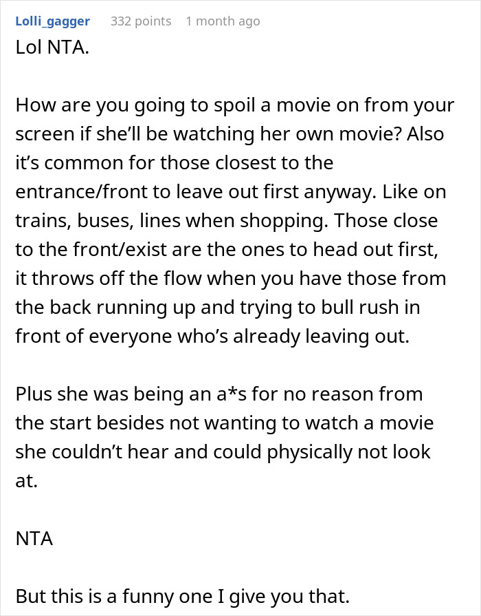 Woman Demands Another Plane Passenger Turn Off Her Movie So She Can Avoid Spoilers, Starts Acting Petty When She Refuses