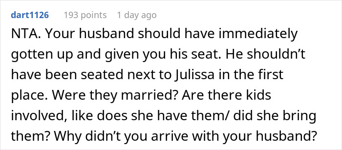 Woman Sits On Husband's Lap During Thanksgiving, Making It Very Awkward For His Mom And His Ex That She Invited To The Dinner