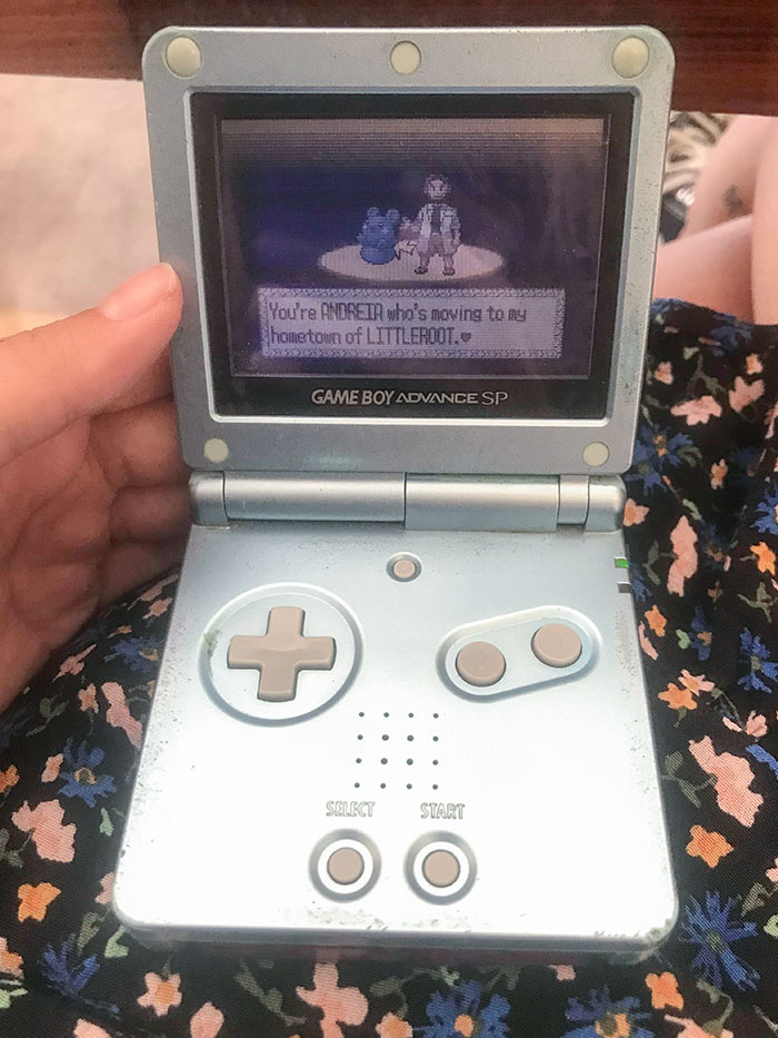 My Boyfriend Knows I Don't Have Enough Memory To Play Games On My Phone, And Sometimes I Have Really Bored Moments At Work