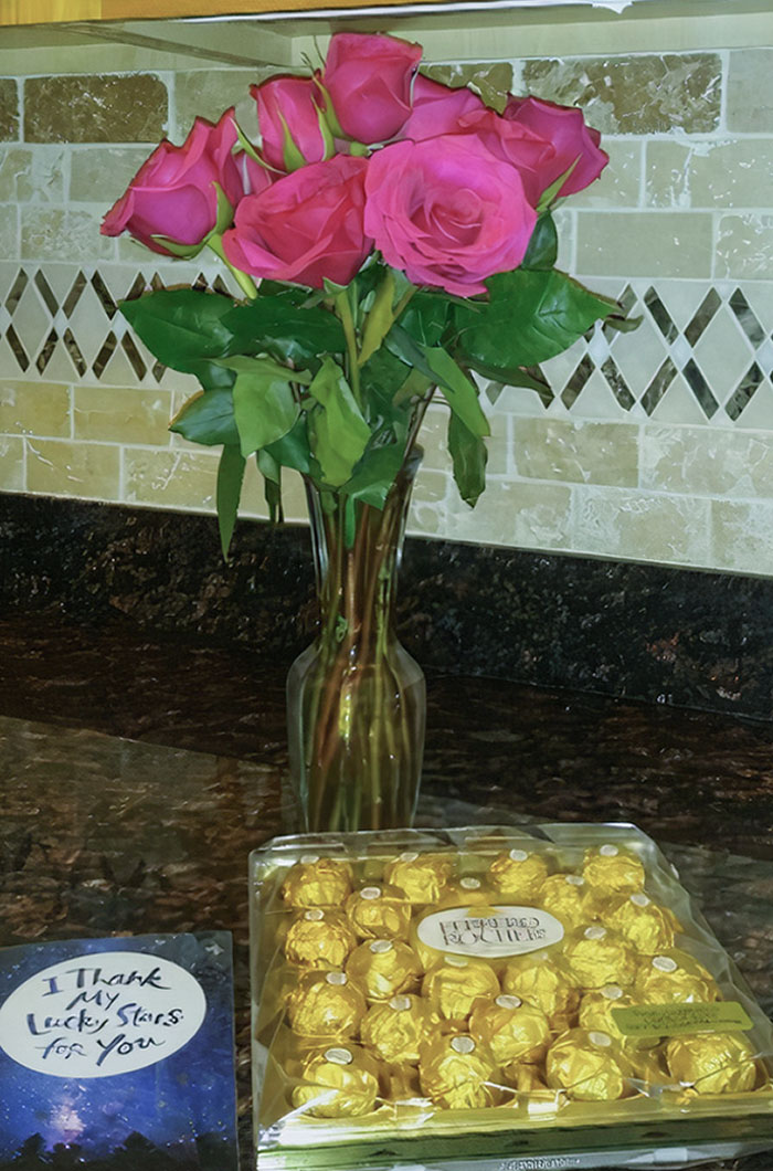 My Husband Came Home With This. It's Not My Birthday Or Our Anniversary. This Is Maybe The 5th Time In 23 Years That He's Given Me Flowers