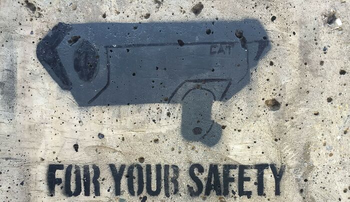 "Never Leave Anything On A Chair That You Wouldn't Want To Sit On": 35 Good-to-know Rules To Ease Your Life, As Told By The Panda Community