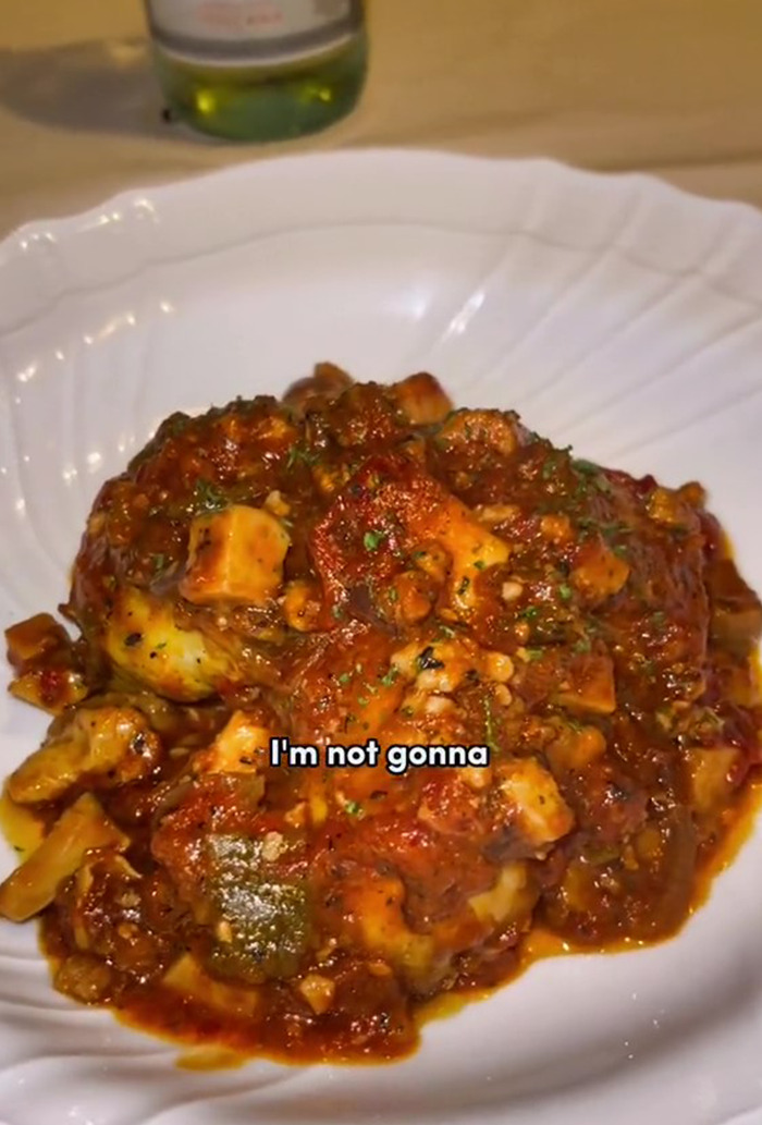 21 Y.O. Guy Went To A Michelin Star Restaurant And Pretended To Be A Food Critic, Goes Viral Online