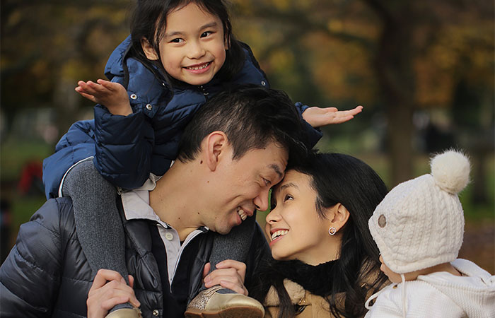 My Collection Of Gorgeous Family Portraits Taken In Beautiful Outdoor Locations In London (20 Pics)