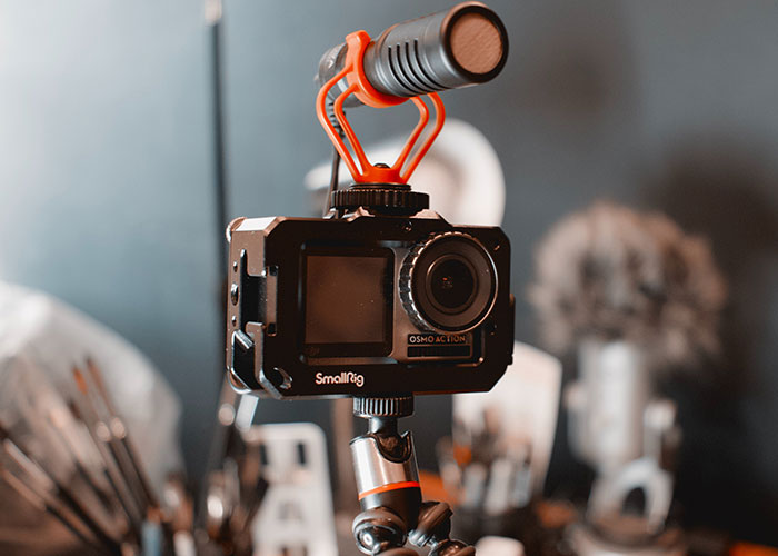 Child Of Family Vloggers Of 7 Years Reveals How It Ruined Her Life In A Raw And Honest Post