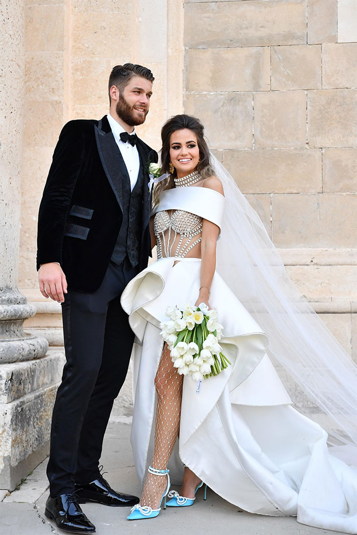 Why Have Just One Wedding Dress When You Can Combine Ten In A Hideous Mish-Mash?