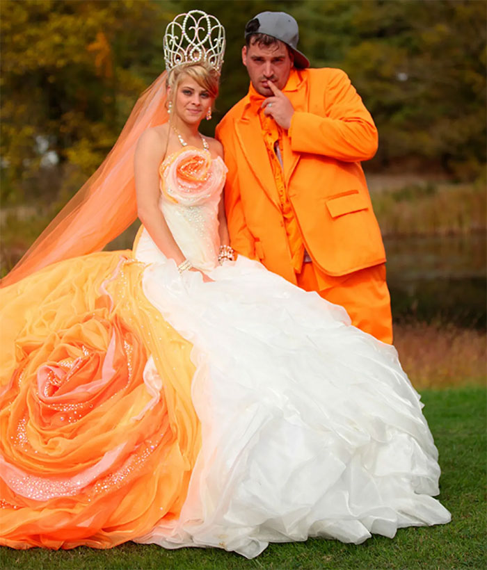 Was Reading A Fb Article. Tons Of Wedding Dresses But This One Takes The Cake