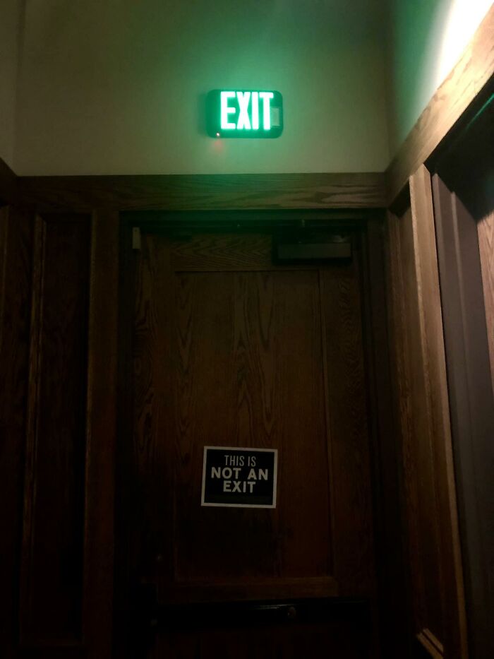 Funny-The-Absurd-Sign-Project