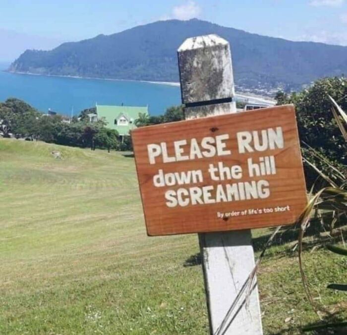 Funny-The-Absurd-Sign-Project