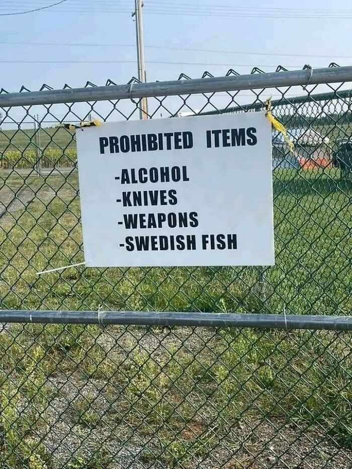 Funny-The-Absurd-Sign-Project