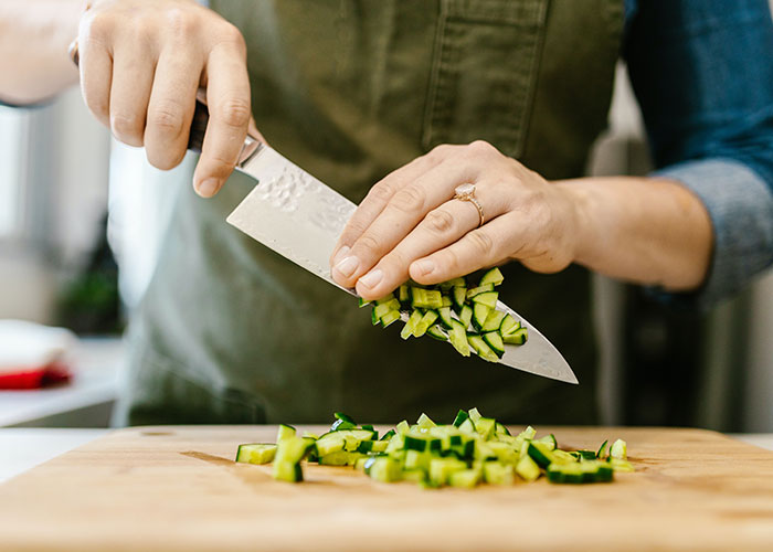 “If You Use A Glass Cutting Board, We Can’t Be Friends”: 50 People Share Their Most “Gatekeeping” Culinary Opinions