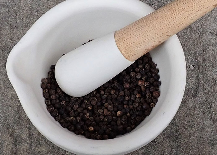 “If You Use A Glass Cutting Board, We Can’t Be Friends”: 50 People Share Their Most “Gatekeeping” Culinary Opinions