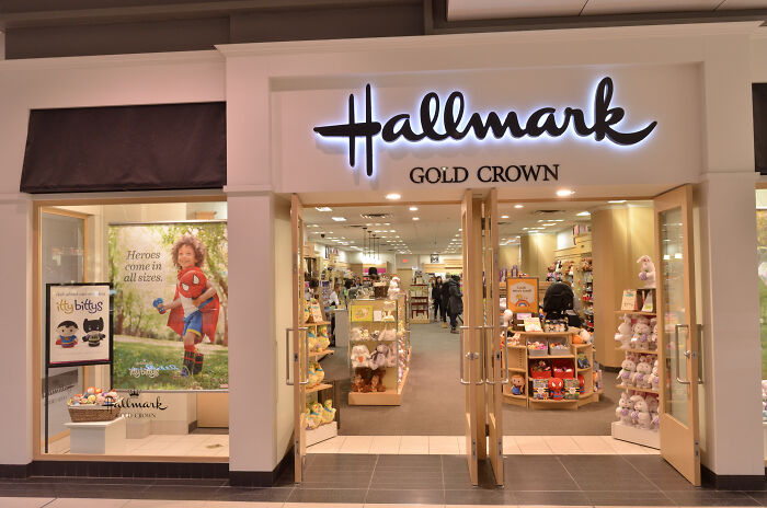 Someone Asks "What Was The Worst 'Adult Tantrum' That You Guys Witnessed?" And 47 People Share Hilarious Stories