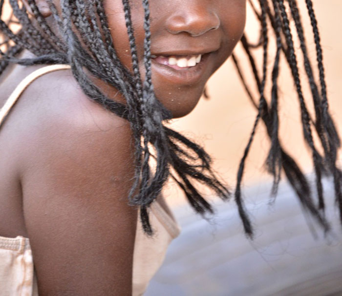 Mom Wants To Know If She&rsquo;s Overreacting After Finding Out From A Hairstylist That She Can&rsquo;t Stay With Her 7 Y.O. Daughter While Her Hair Is Being Done