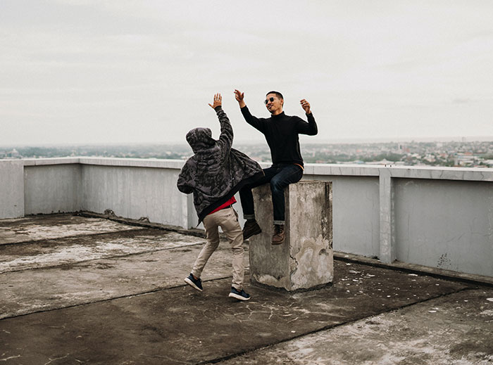 "A Tiny Piece Of Masking Tape Over A Coworker's Mouse Laser": 35 People Share Genius Yet Harmless Ways To Prank Others