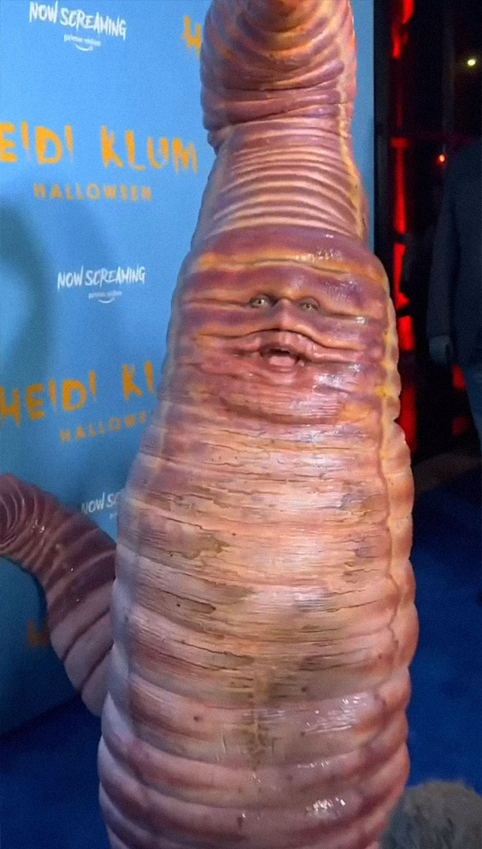 Heidi Klum Unveils This Year’s Costume, And It Once Again Reminds Everyone Why She’s The Queen Of Halloween Heidi Klum Unveils This Year’s Costume, And It Once Again Reminds Everyone Why She’s The Queen Of Halloween