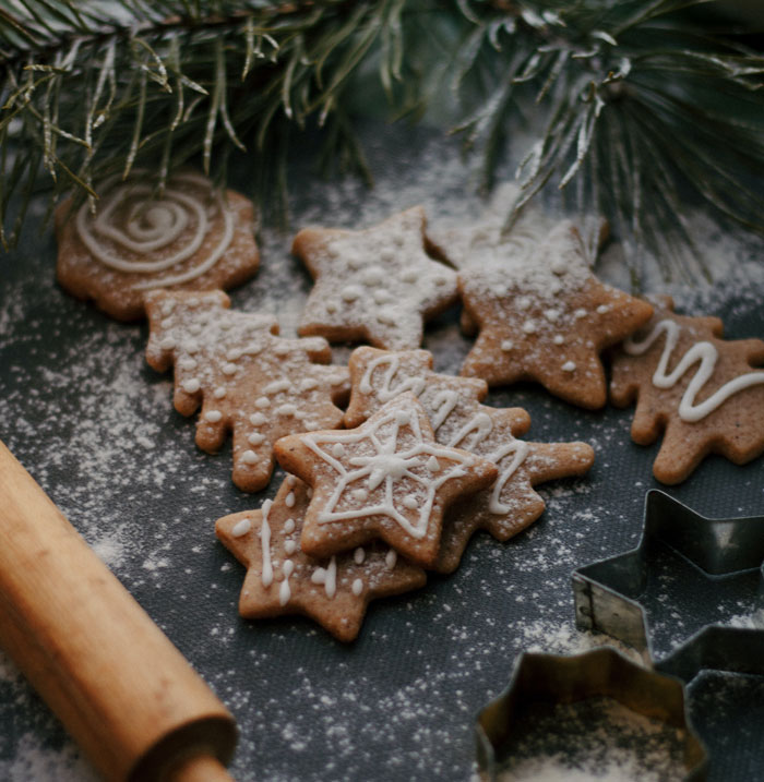 Guy Can't Believe His Wife Wants To Bail On Family Christmas Because Of His Mom's Tradition, The Internet Gives Him A Reality Check