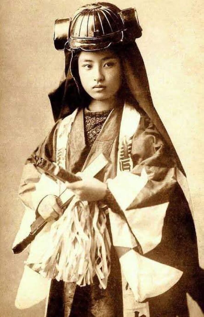 Takeko Nakano The Last Female Samurai Class Warrior ...born In 1847 She Fought & Died During The Boshin War In 1868 (Japanese Civil War) Age 21 Yrs Old