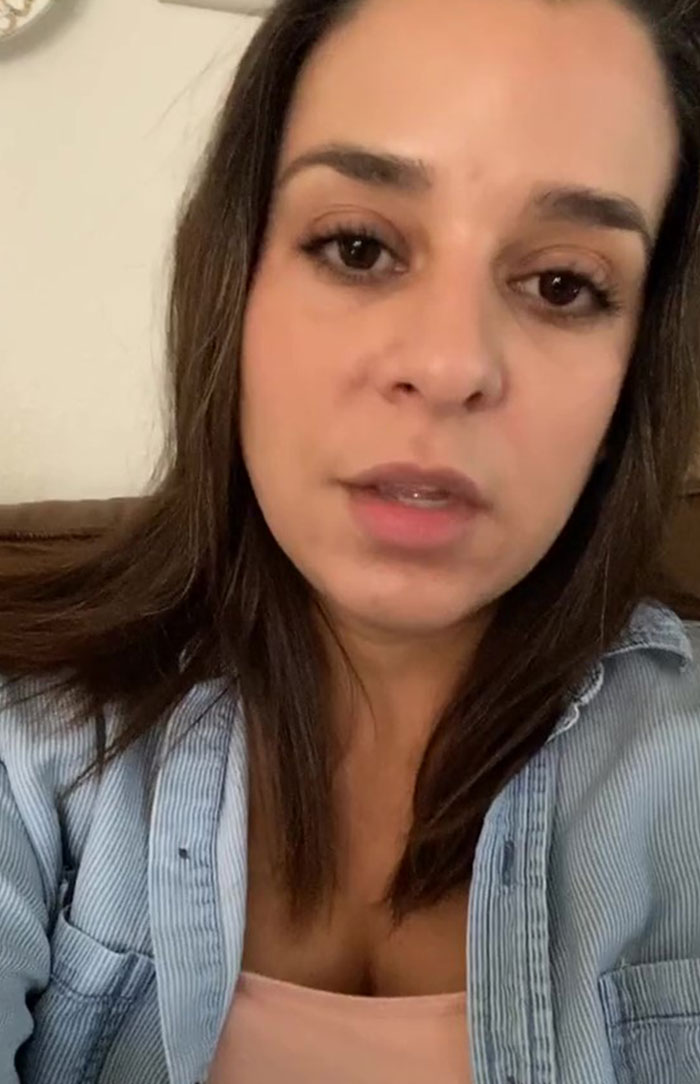 Flight Attendant Discloses 15 &lsquo;Secrets&rsquo; About The Job That Most Passengers Probably Don&rsquo;t Know About